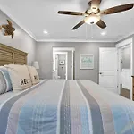Edgewater Beach Resort Stay At Cozy Beach Getaway!