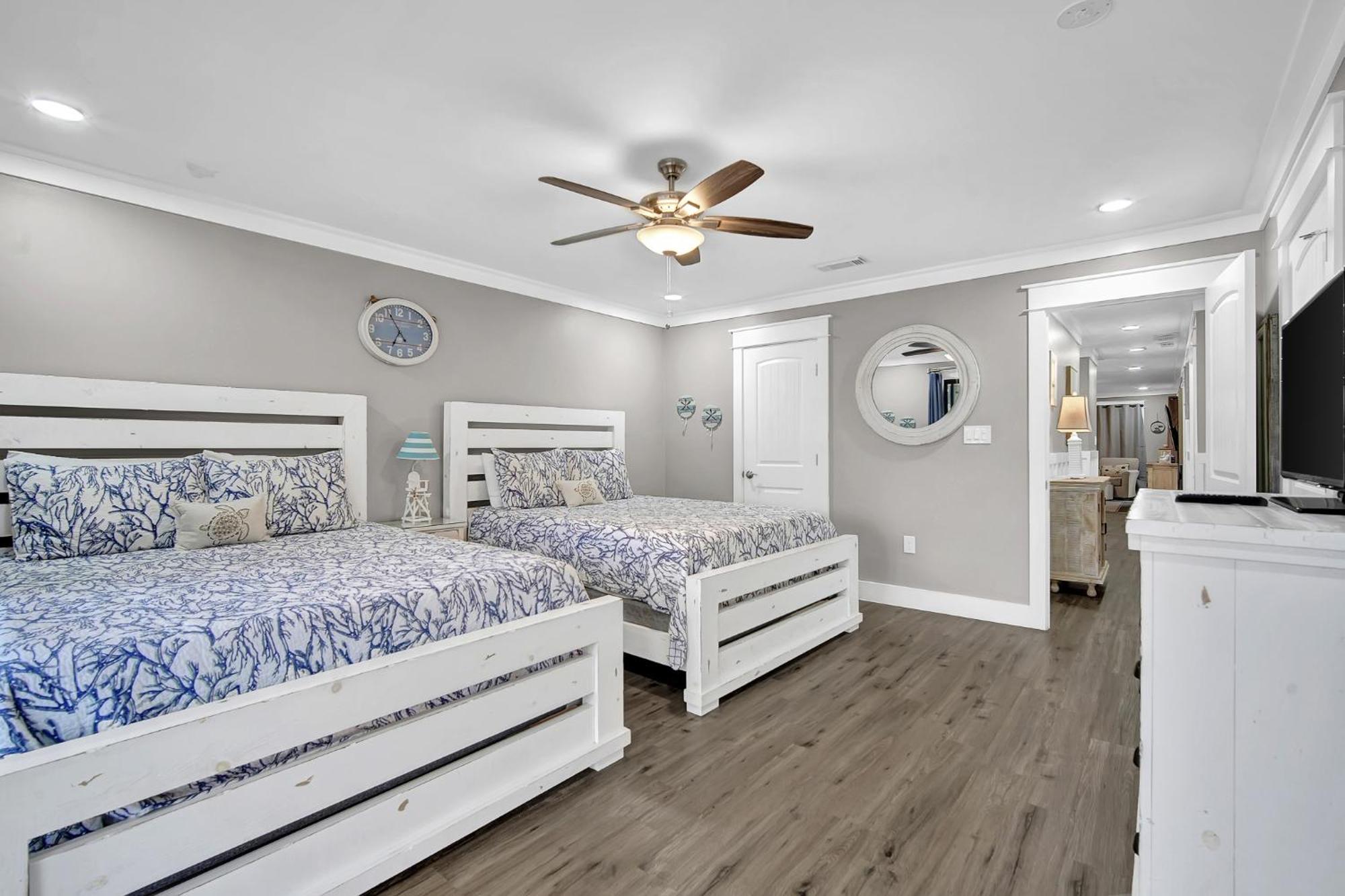 Edgewater At Cozy Getaway! *